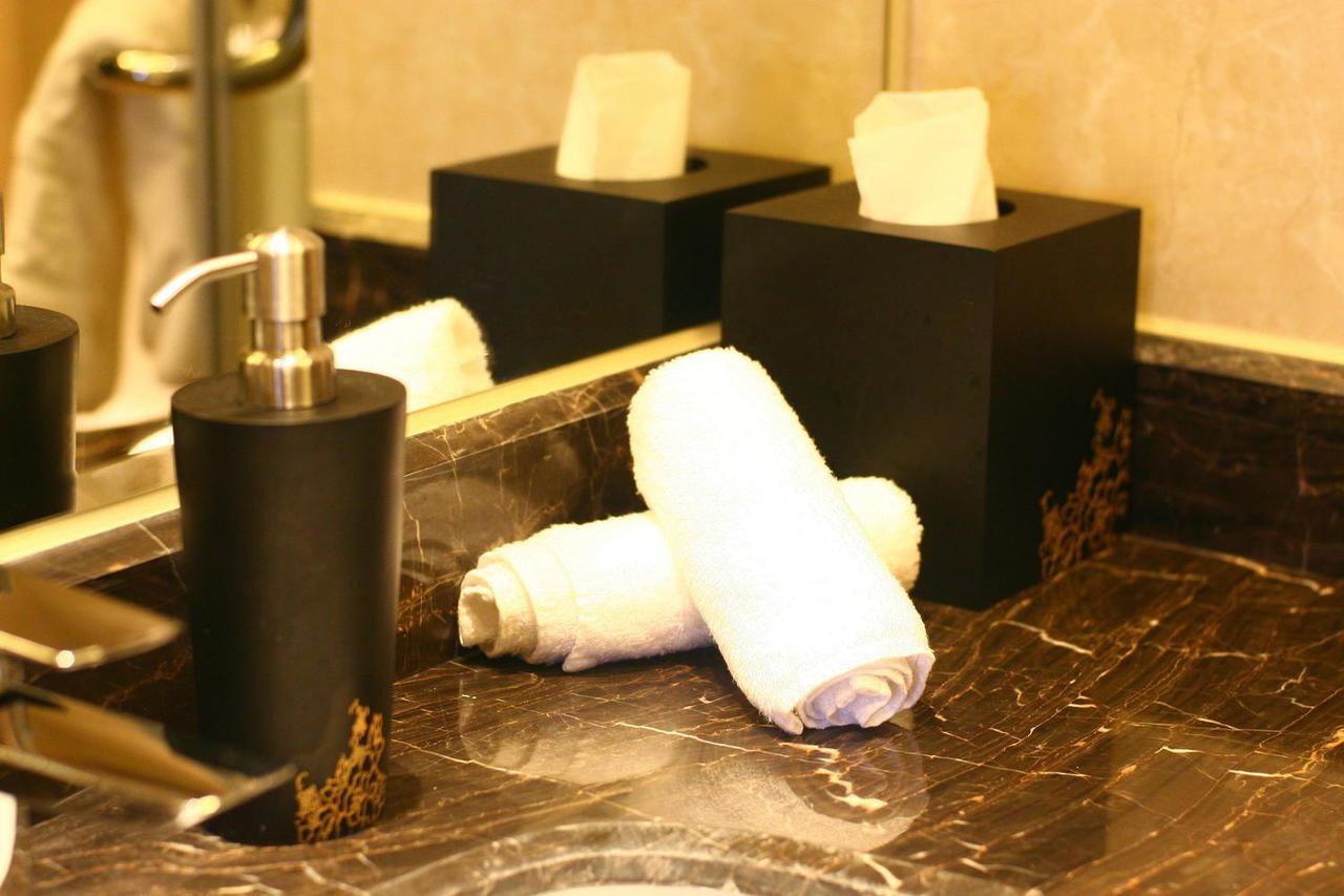Hengna International Hotel Yiwu  Extérieur photo