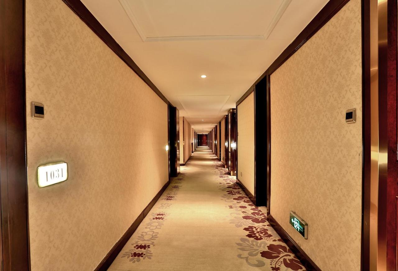 Hengna International Hotel Yiwu  Extérieur photo